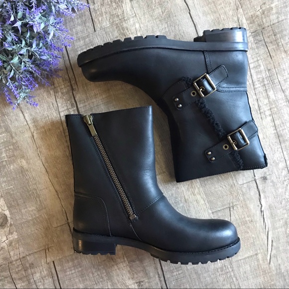 UGG Shoes - UGG Black Leather Boots w/ Buckle